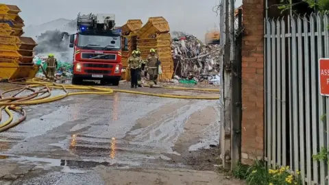 WMFS Fire at the waste plant