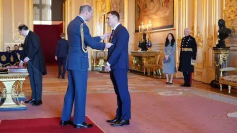 PA Media The Duke of Cambridge and Kevin Sinfield at Windsor Castle