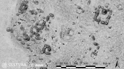 InAH Images taken with an airborne laser scanner reveal the outlines of buildings in Campeche