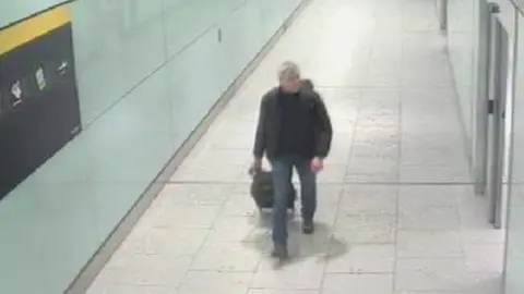 Metropolitan Police "Sergey Fedotov" arriving at Heathrow Airport on 2 March 2018