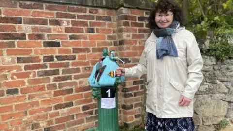 Water pump crochet