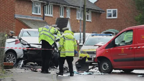 South Beds News Agency The crash on Cuttsfield Terrace