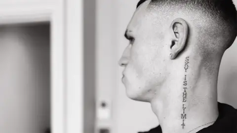 Gabriel Maniak Phil Foden's neck tattoo