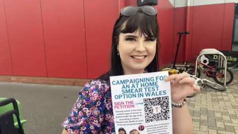 Jess Moultrie Jess Moultrie campaigning