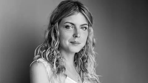 MASHA MAKSIMAVA Masha Maksimava