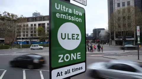 PA Media ULEZ sign