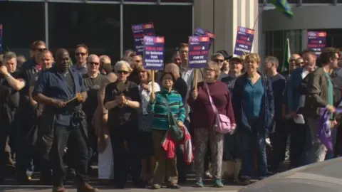 BBC college lecturers strike