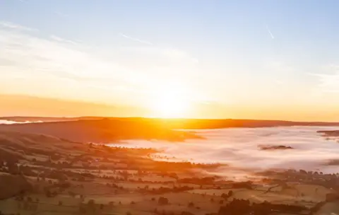 HayesImages Hope Valley cloud inversion