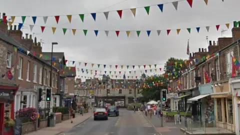 Covid York barbershop fined 33 000 told to close again