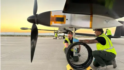 Phasa-35 preparing for take off