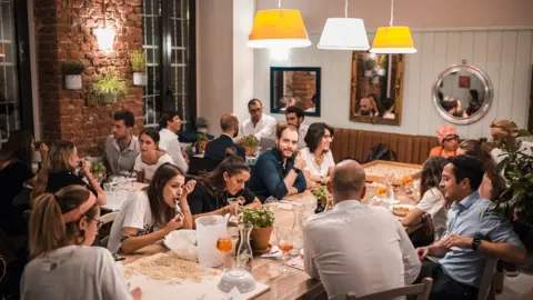 Miscusi People in a Miscusi restaurant