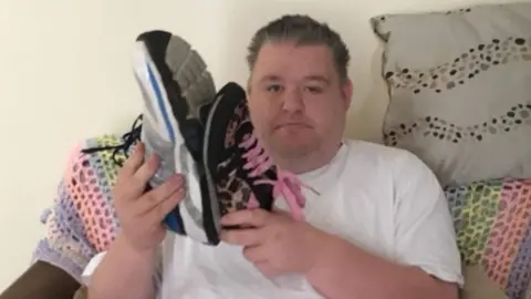 David Henderson David Henderson and his big shoes