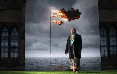 PA Media ongan activist Uili Lousi