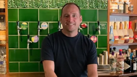 Sean Hughes Sean Hughes