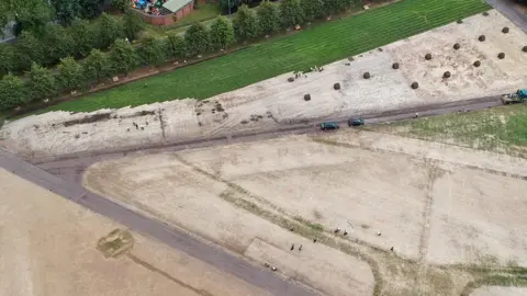 Re Glasgow Turf being relaid at Glasgow green