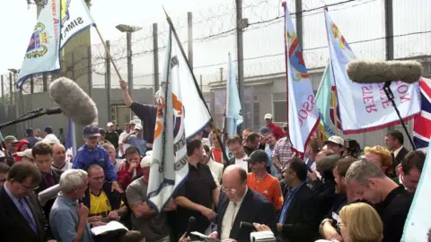 Pacemaker  2000: The scene outside the Maze prison as loyalist and republican prisoners were released leaving only a handful of prisoners inside the jail