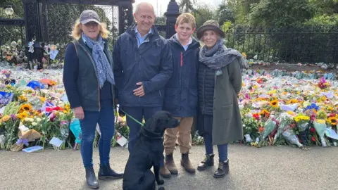 Kate Scotter/BBC Sarah, Jonathan, Arthur and Maggie Carman
