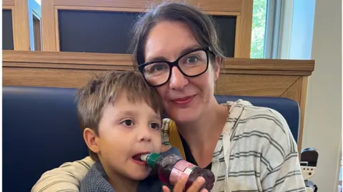 Family picture Rachel and son