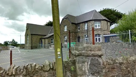 Google Ysgol Llanaelhaearn