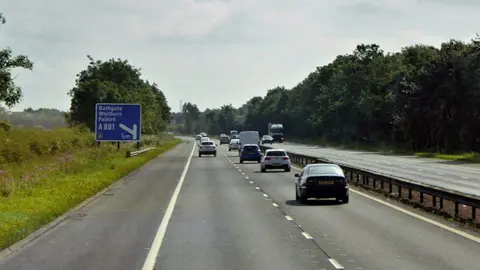 DAVID DIXON/GEOGRAPH M8 motorway