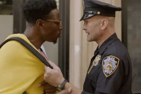 Netflix Carter and the NY police officer