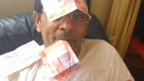 Facebook Vojtech Gombar