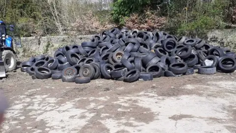 LDRS Dumped tyres