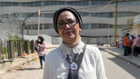 Ilham Kaaki outside polling station in Beirut (15 May 2022)