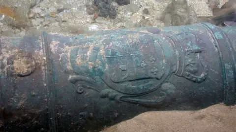 ODYSSEY MARINE EXPLORATION, INC cannon from wreck