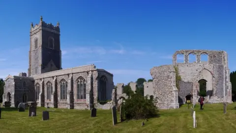 Geograph / Phil Champion St Andrew's Church, Walberswick