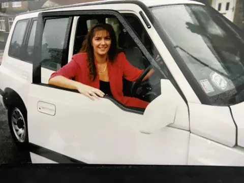 Lyndsey Bruce Lyndsey Bruce