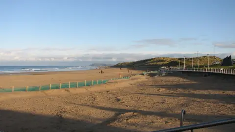 Willie Duffin/CC Geograph East Strand, Portrush