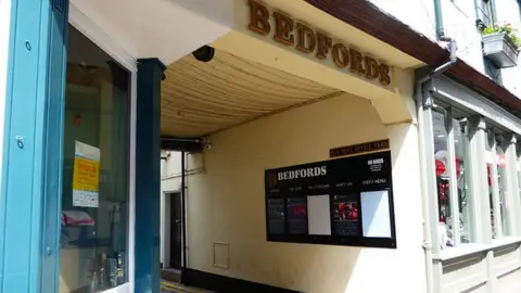 Geograph/Basher Eyre Bedford's Bar, Norwich