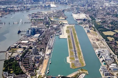 PA London City Airport