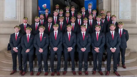 Pierrick Daul/Ville de Versailles Wales squad for 2023 World Cup after receiving their caps at an official welcome ceremony in Versailles