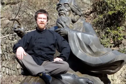 Khi Leonard Khi Leonard