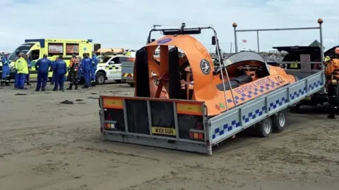 Burnham-on-Sea.com Crews at scene of rescue