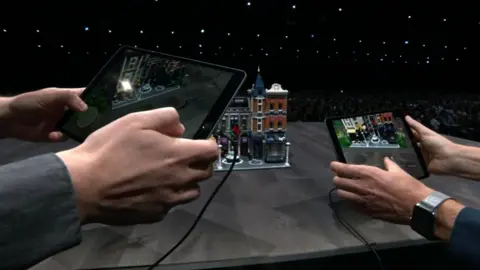 Apple Shared augmented reality