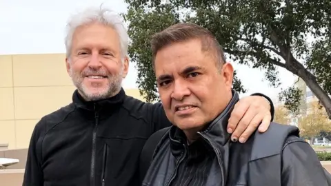 Lennard Davis and Lance Tauoa meet, 2018