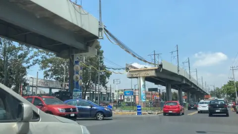 Photo of the stretch of the overpass which collapsed in Mexico City