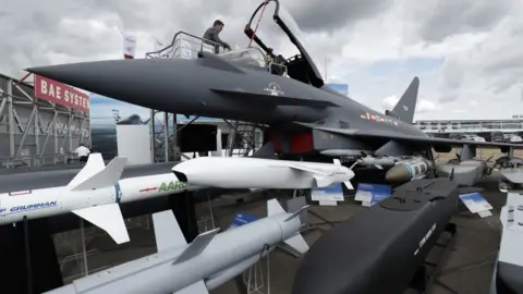 Getty Images typhoon fighter at Farnborough Air show