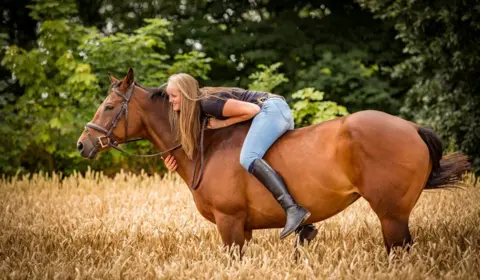 Chrysalis Photography Gracie on a horse