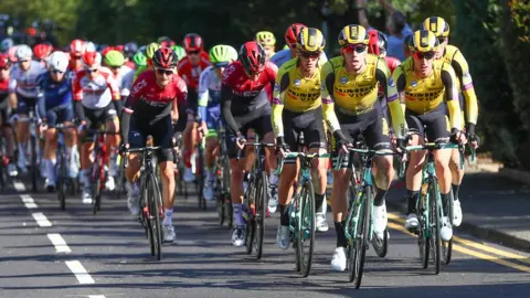 SWpix Cyclists in Tour of Britain