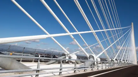 GEORGE RANKINE Queensferry Crossing