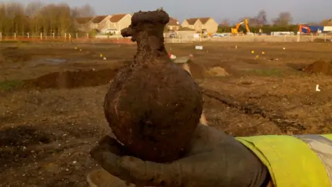 Oxford Archaeology East Roman jug, Warboys dig