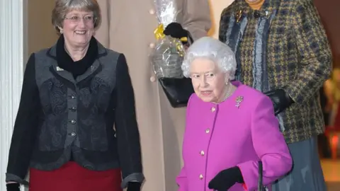 PA Media Yvonne Browne and Queen Elizabeth II