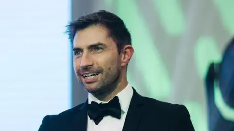 IOM Chamber of Commerce j