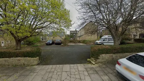 Google Skirrow Street car park