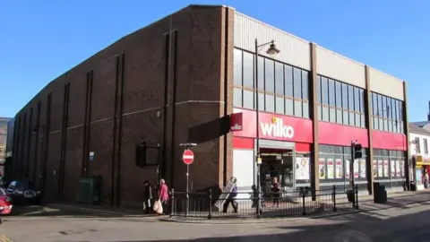 Geograph/Jaggery The Aberdare branch of Wilko