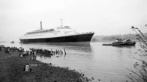 HES QE2 launch